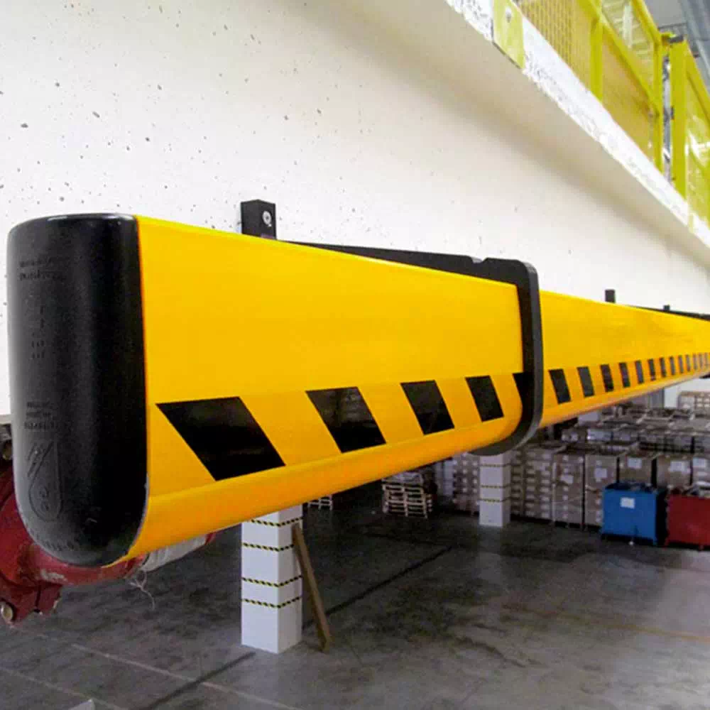 BAUSO-barriera-antiurto-sopravano-per-mezzi-movimentazione