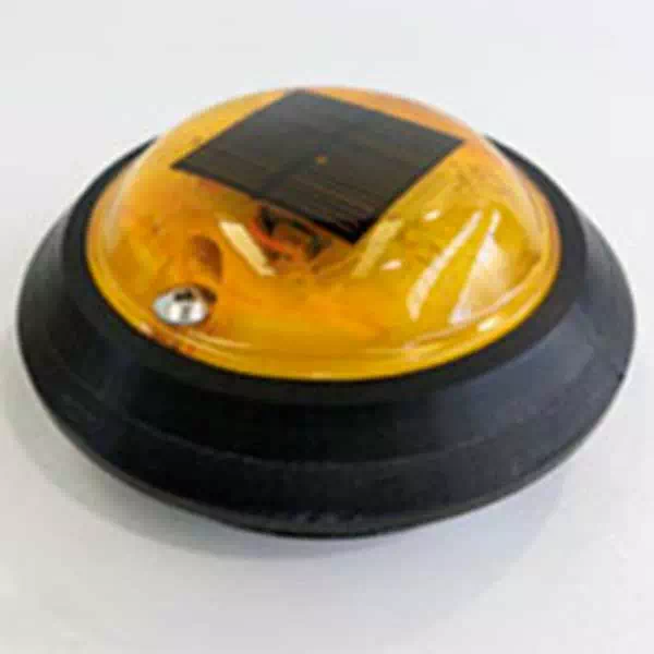 segnalatore-luminoso-a-led-con-pannello-solare