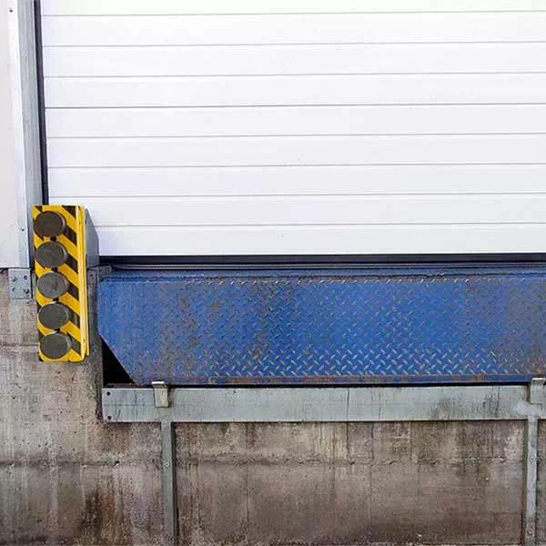 sistema-respingente-per-veicoli-industriali-in-baie-di-carico