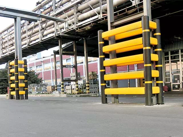 barriere-antiurto-speciali-per-protezione-tralicci-portanti