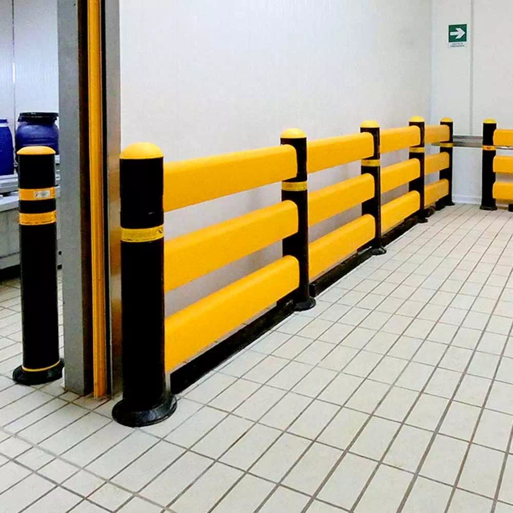 BAU-TRI triple-rail shockproof barrier