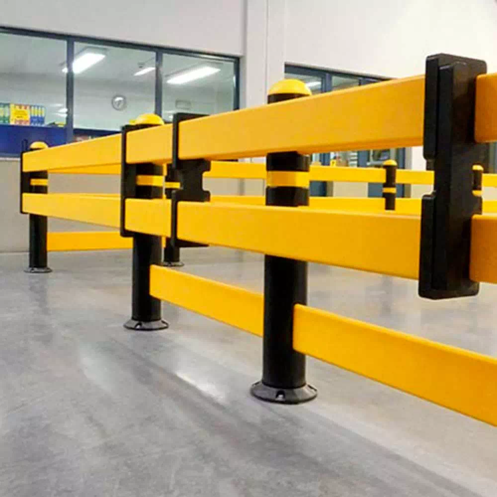 Go Systems telescopic gate for pedestrian area entrance